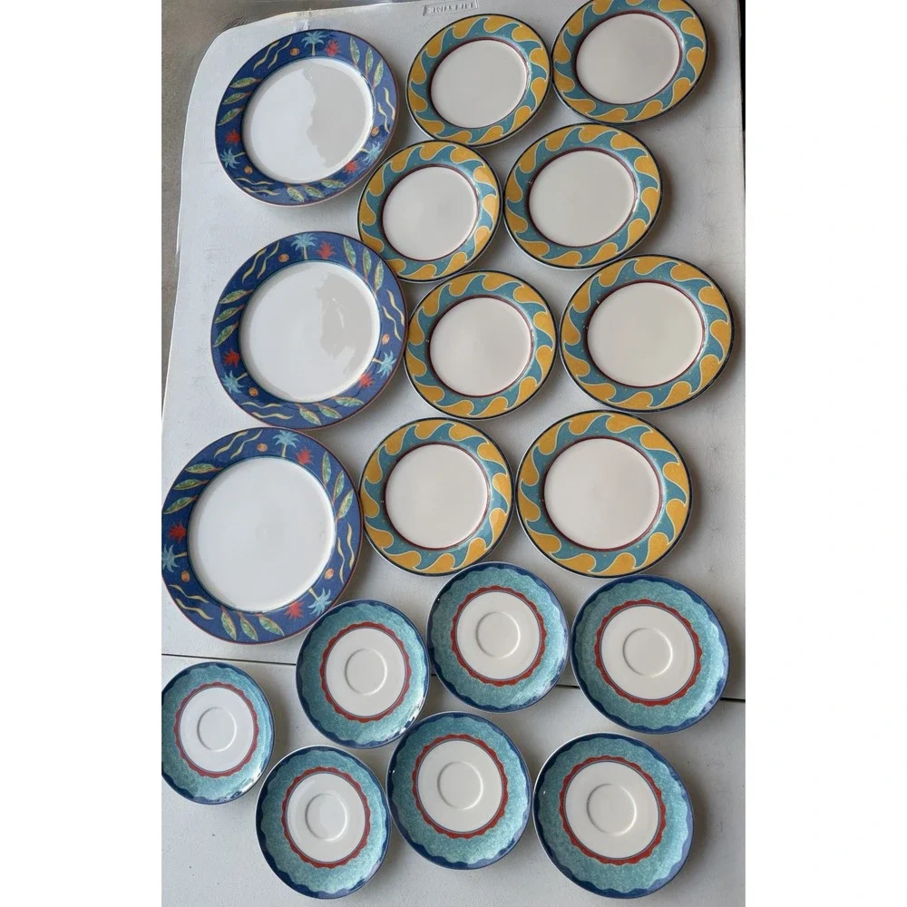 22 Piece Lot Christopher Stuart Super Strong Fine China Optima HK102 Barbados